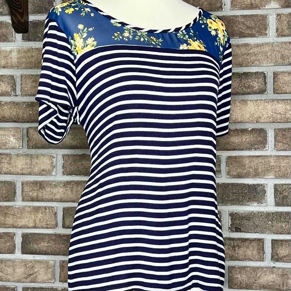 Emi & Joe Size XL blue and white striped blouse with yellow floral sheer accent